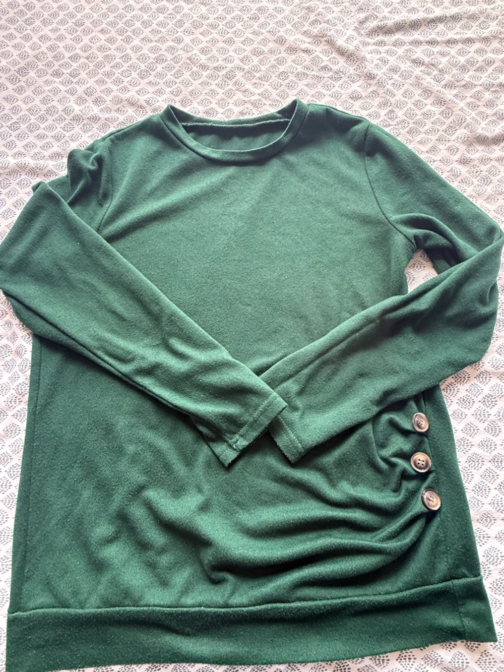 Green Women's Long-Sleeve Button-Hem Sweater